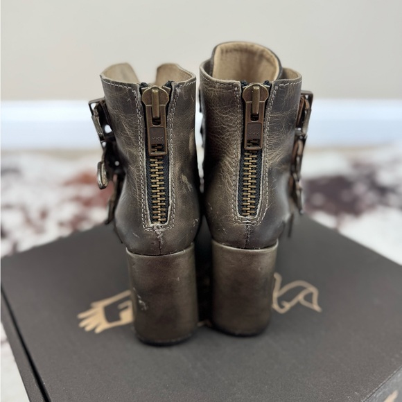 RARE FREEBIRD by Steven Jayden Leather Booties Heel Zip Up. Size 6 - Picture 7 of 10